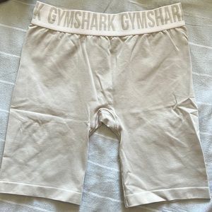 GYMSHARK BIKER SHORTS